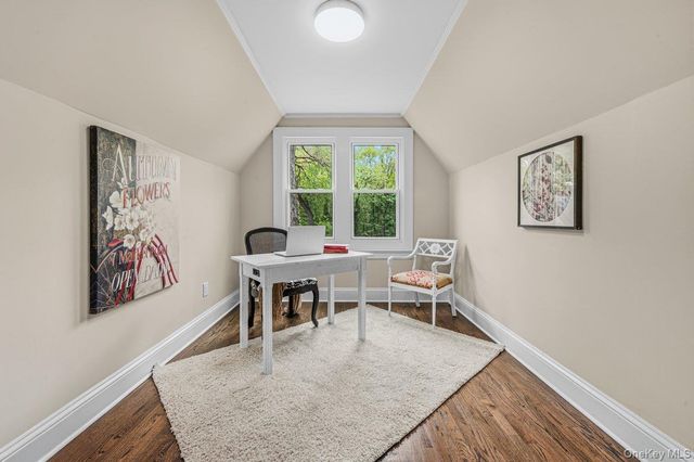 10 Harby Drive, Huntington, NY 11743