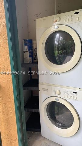 10765 Cleary Blvd 204, Plantation, FL 33324