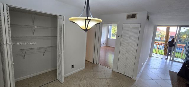 10765 Cleary Blvd 204, Plantation, FL 33324