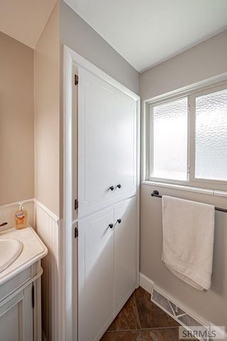 2355 Tasman Avenue, Idaho Falls, ID 83404