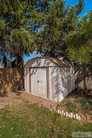 2355 Tasman Avenue, Idaho Falls, ID 83404