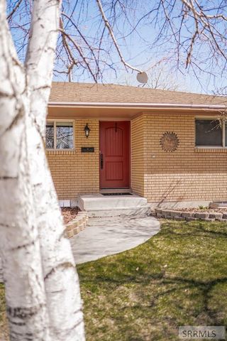 2355 Tasman Avenue, Idaho Falls, ID 83404