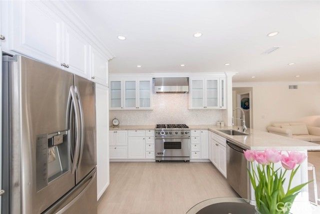 11 Wickland, Irvine, CA 92620