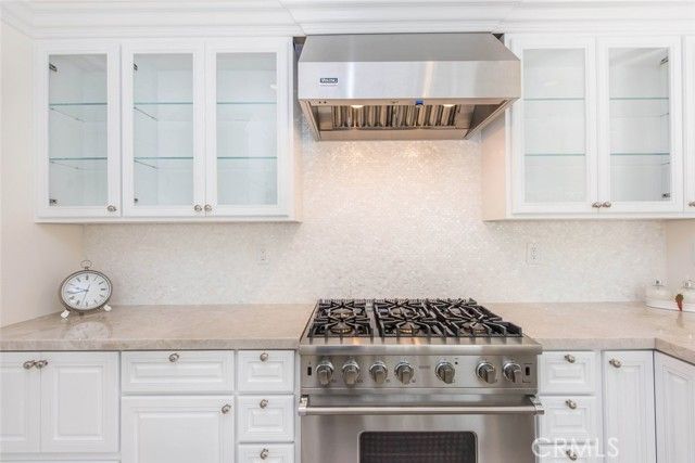 11 Wickland, Irvine, CA 92620