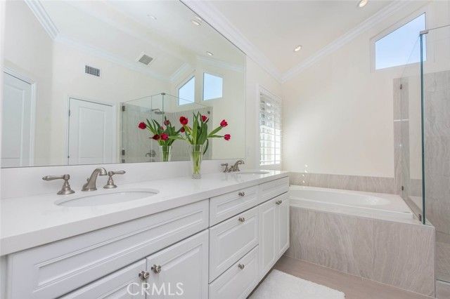 11 Wickland, Irvine, CA 92620