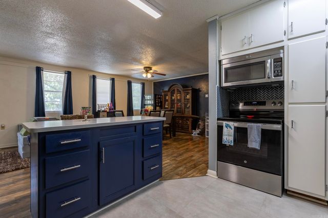 222 Gragson Avenue, Sherwood, AR 72120