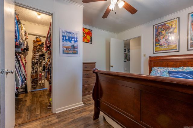 222 Gragson Avenue, Sherwood, AR 72120