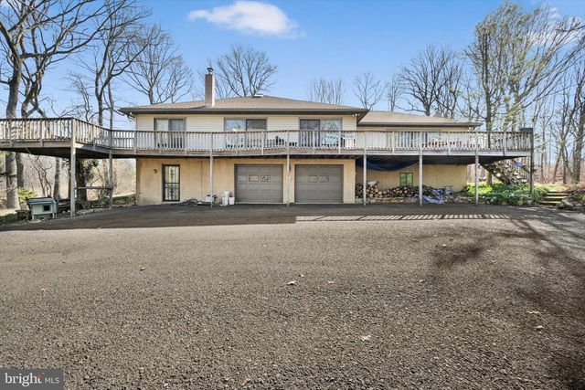 418 MOUNTAINSIDE RD, Temple, PA 19560