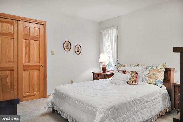 418 MOUNTAINSIDE RD, Temple, PA 19560