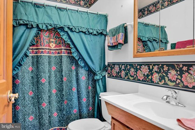 418 MOUNTAINSIDE RD, Temple, PA 19560