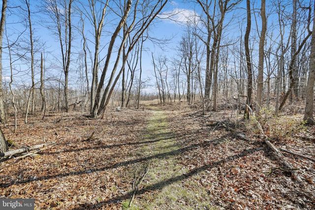 418 MOUNTAINSIDE RD, Temple, PA 19560