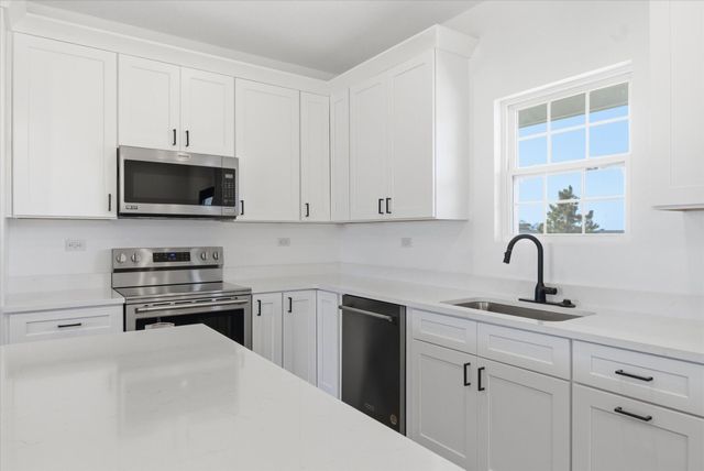 2707 Mayfield Drive, Mountain Grove, MO 65711