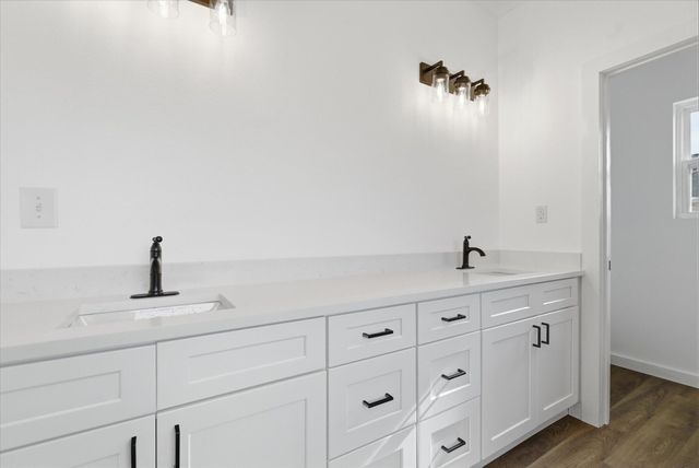 2707 Mayfield Drive, Mountain Grove, MO 65711