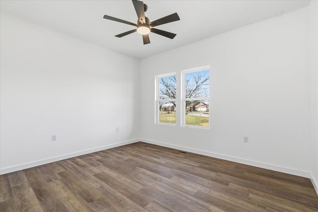 2707 Mayfield Drive, Mountain Grove, MO 65711