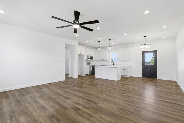 2707 Mayfield Drive, Mountain Grove, MO 65711