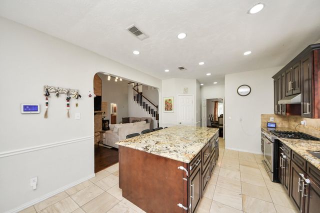 922 Bayhill Drive, Sugar Land, TX 77479