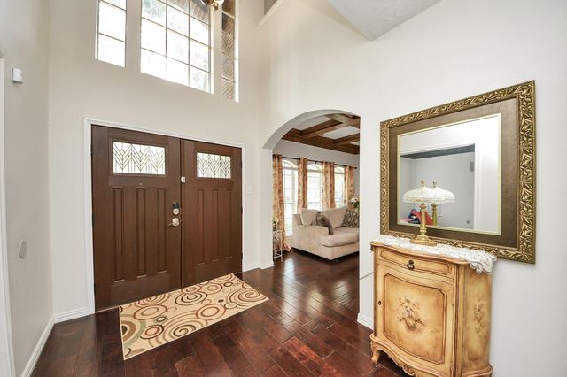 922 Bayhill Drive, Sugar Land, TX 77479