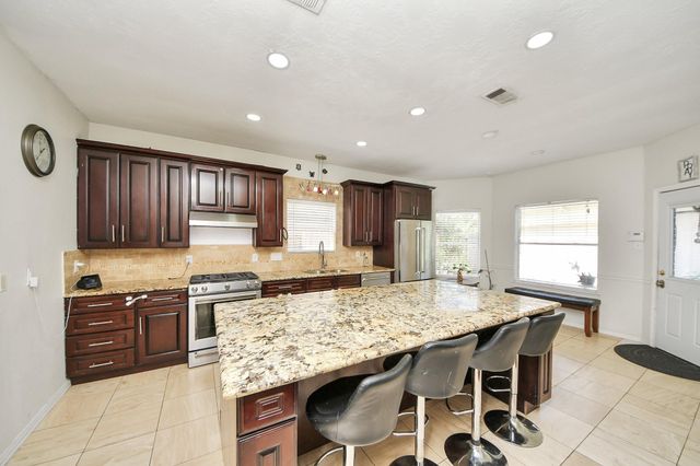 922 Bayhill Drive, Sugar Land, TX 77479