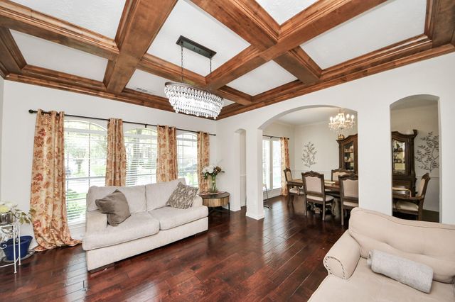 922 Bayhill Drive, Sugar Land, TX 77479