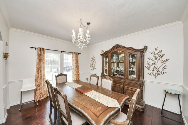 922 Bayhill Drive, Sugar Land, TX 77479