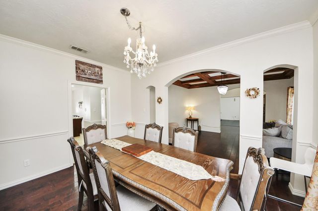 922 Bayhill Drive, Sugar Land, TX 77479
