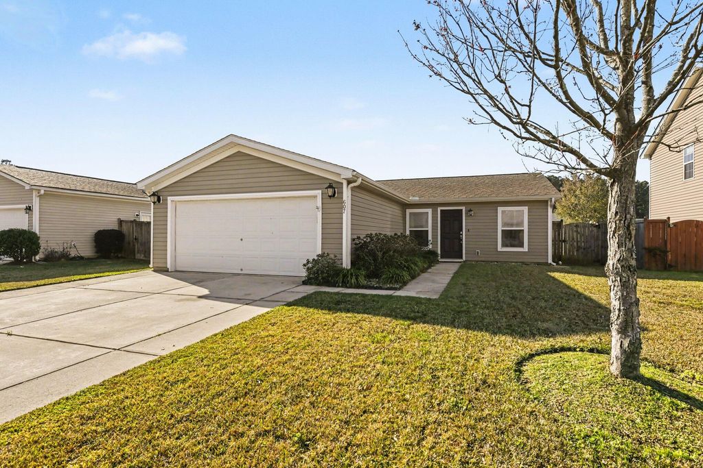 607 Grassy Hill Road, Summerville, SC 29483