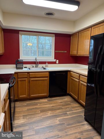 453 BROWN BRIAR CIR, Horsham, PA 19044