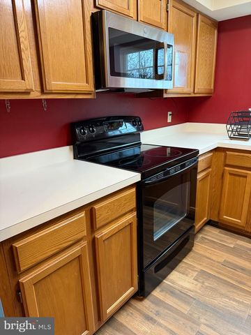 453 BROWN BRIAR CIR, Horsham, PA 19044