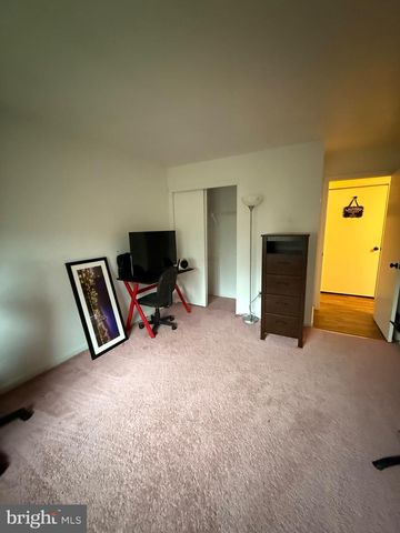 453 BROWN BRIAR CIR, Horsham, PA 19044