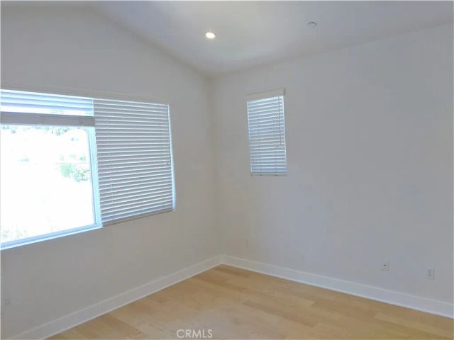 6300 Honolulu Avenue 101, La Crescenta, CA 91214