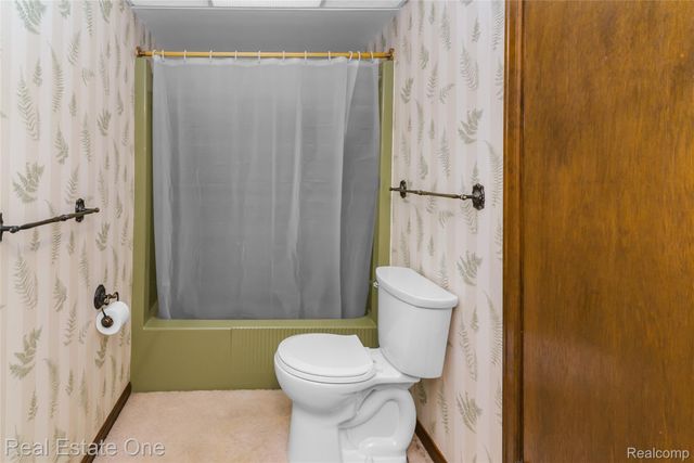 9050 Earhart Road, Northfield Township, MI 48178