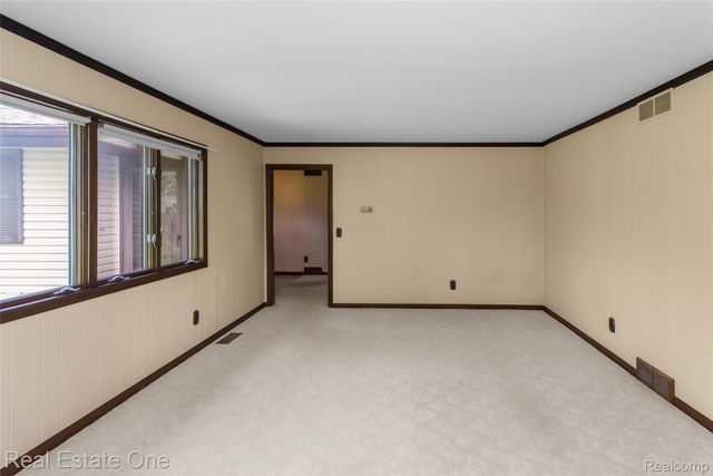 9050 Earhart Road, Northfield Township, MI 48178