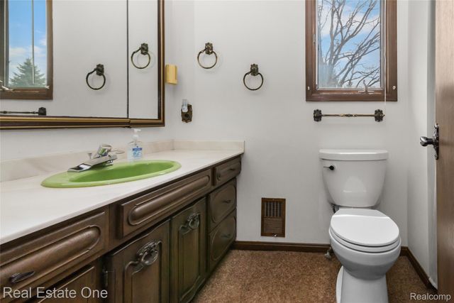 9050 Earhart Road, Northfield Township, MI 48178