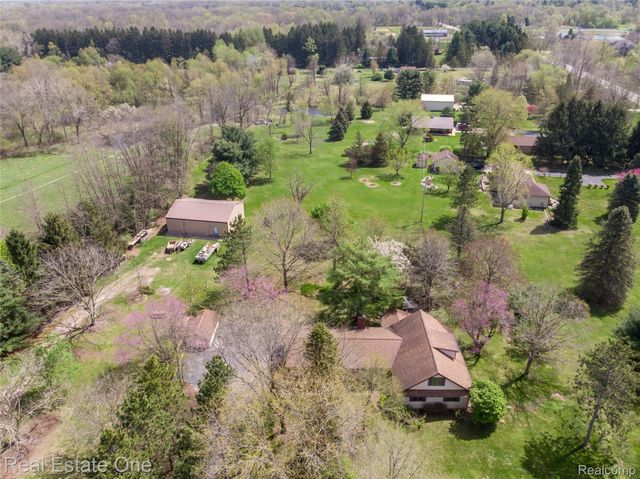 9050 Earhart Road, Northfield Township, MI 48178