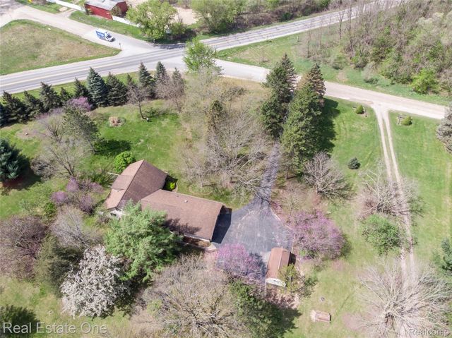 9050 Earhart Road, Northfield Township, MI 48178