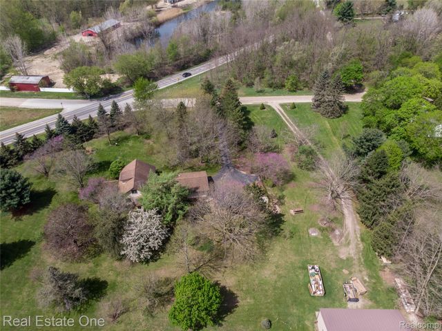 9050 Earhart Road, Northfield Township, MI 48178