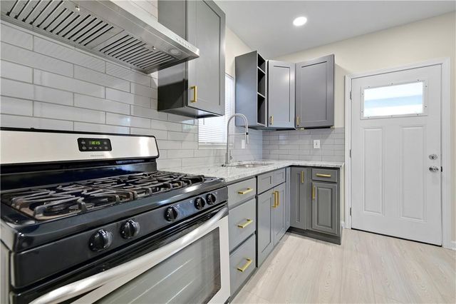 1502 Wood Avenue, Kansas City, KS 66104