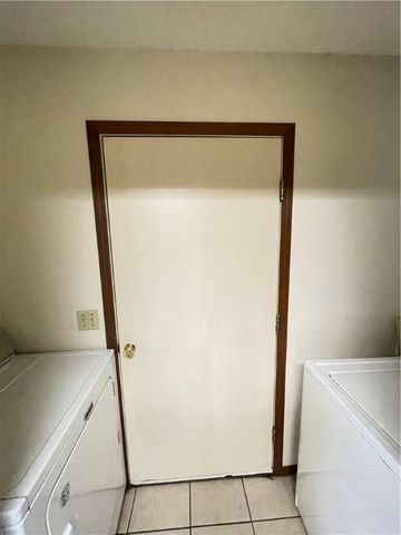 670 Martha Drive, Fayetteville, AR 72703