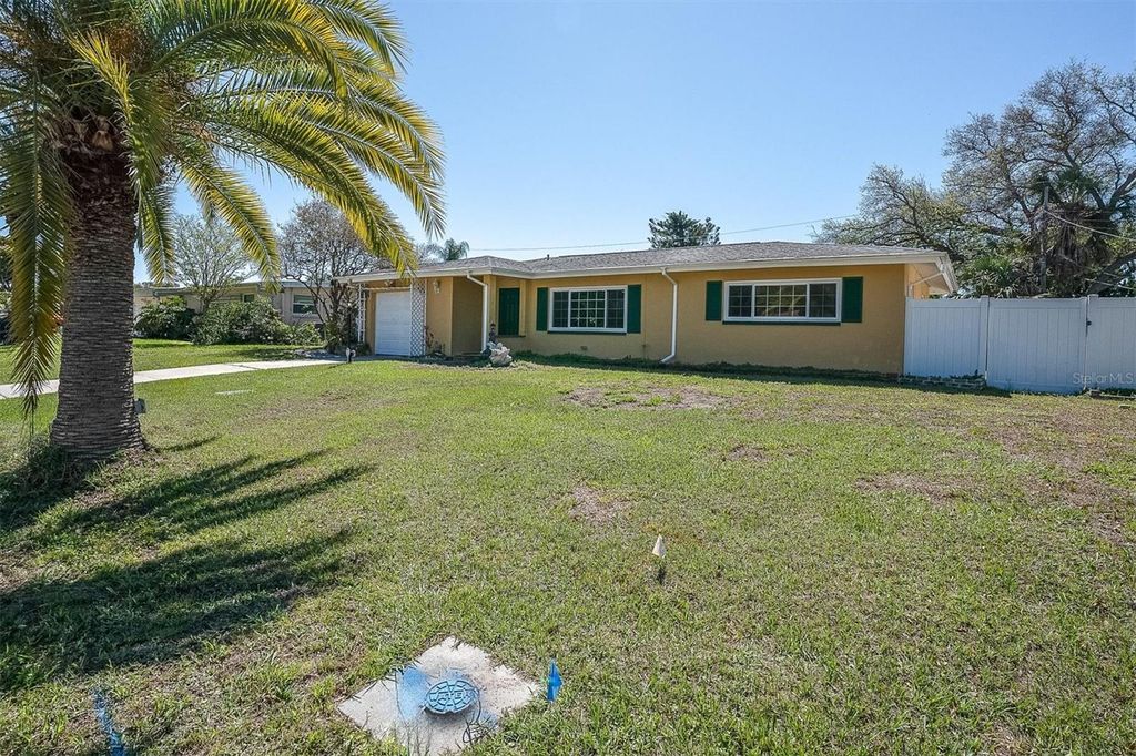 Image 28 of property listing at 2214 DUNCAN DRIVE, Belleair Bluffs, FL 33770