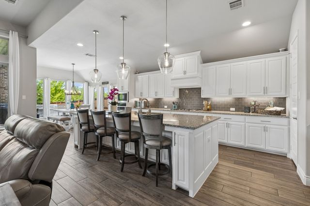 1301 Appaloosa Drive, Aubrey, TX 76227