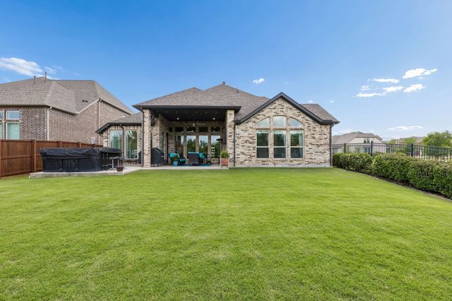 1301 Appaloosa Drive, Aubrey, TX 76227