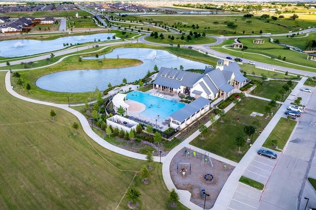 1301 Appaloosa Drive, Aubrey, TX 76227