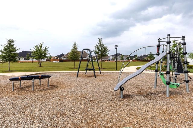 1301 Appaloosa Drive, Aubrey, TX 76227