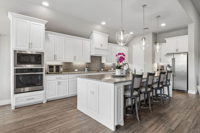 1301 Appaloosa Drive, Aubrey, TX 76227