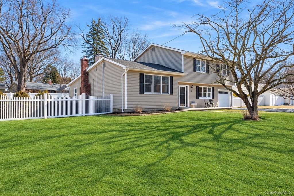 153 Montrose Drive, Port Jefferson Station, NY 11776 — exterior
