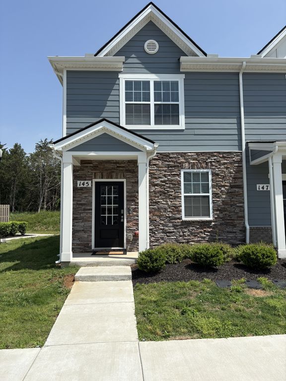 145 Cecil Rd, Lebanon, TN 37087