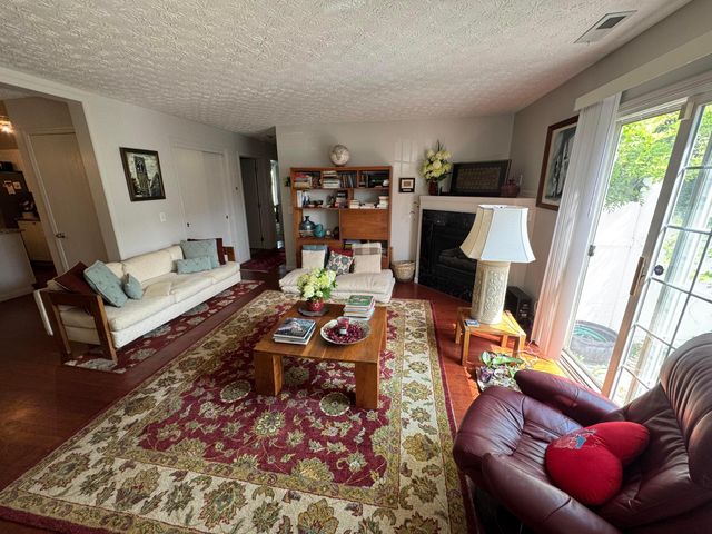 6676 Lagrange Drive, 46E, Canal Winchester, OH 43110