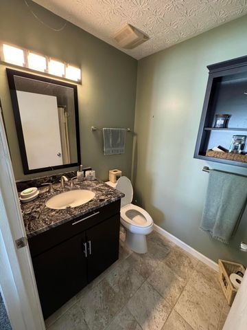 6676 Lagrange Drive, 46E, Canal Winchester, OH 43110
