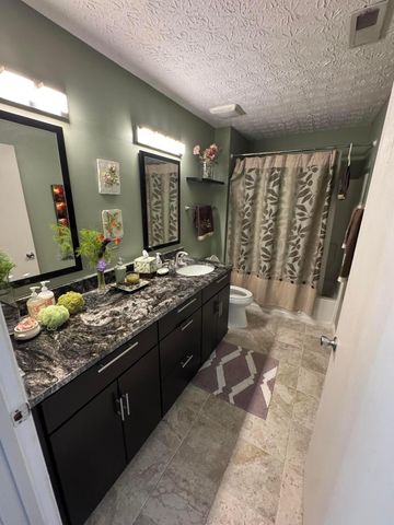 6676 Lagrange Drive, 46E, Canal Winchester, OH 43110