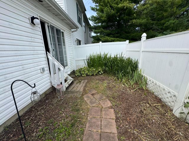 6676 Lagrange Drive, 46E, Canal Winchester, OH 43110